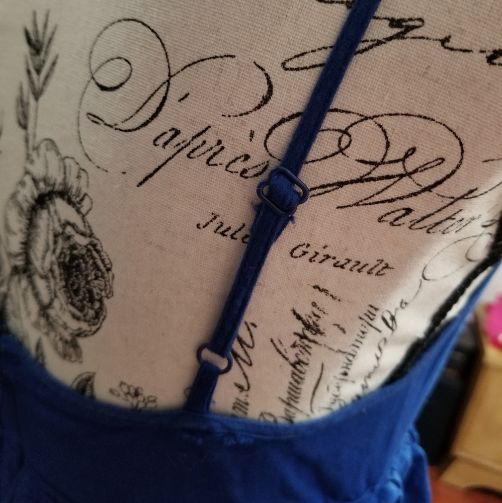 *BOGOđź’™Adorable Ruffle Dressđź’™ - Picture 4 of 8